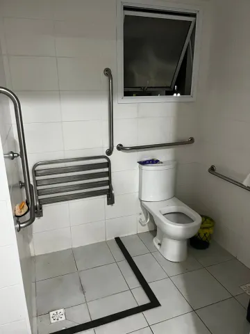 APARTAMENTO 2 DORMIT´RIOS UMA VAGA DE GARAGEM.