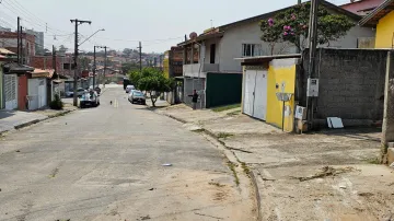 Terreno com ótima topografia (leve aclive) no Parque Interlagos