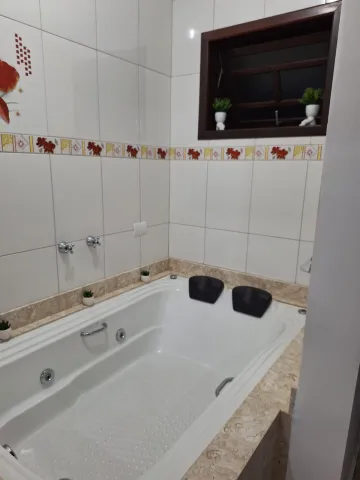 LINDO SOBRADO, NOVO, 3 DM, SUITE COM HIDRO, TROCA P APTO DO MESMO VALOR