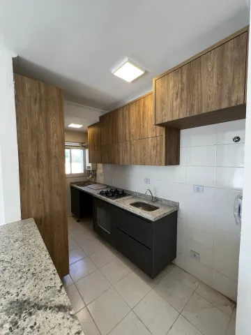 Excelente apartamento Jd. Califórnia, com 3 dorm.